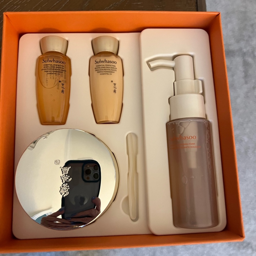 Sulwhasoo Essential Perfecting Intensive Firming Cream EX Set